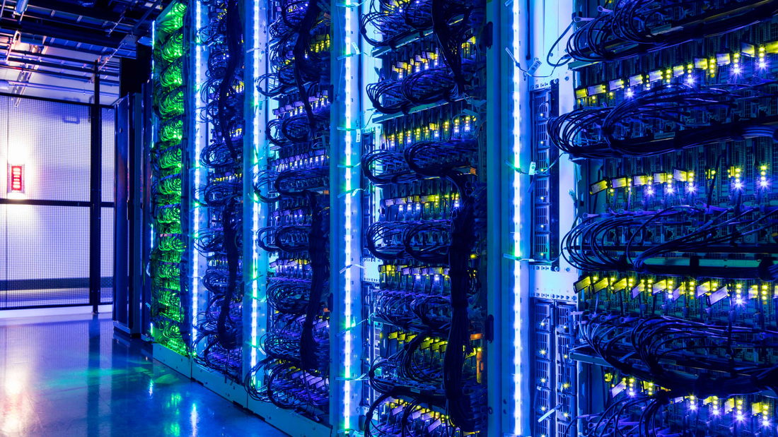 Micro Data Center vs Traditional Data Center: Which One is Right for You?
