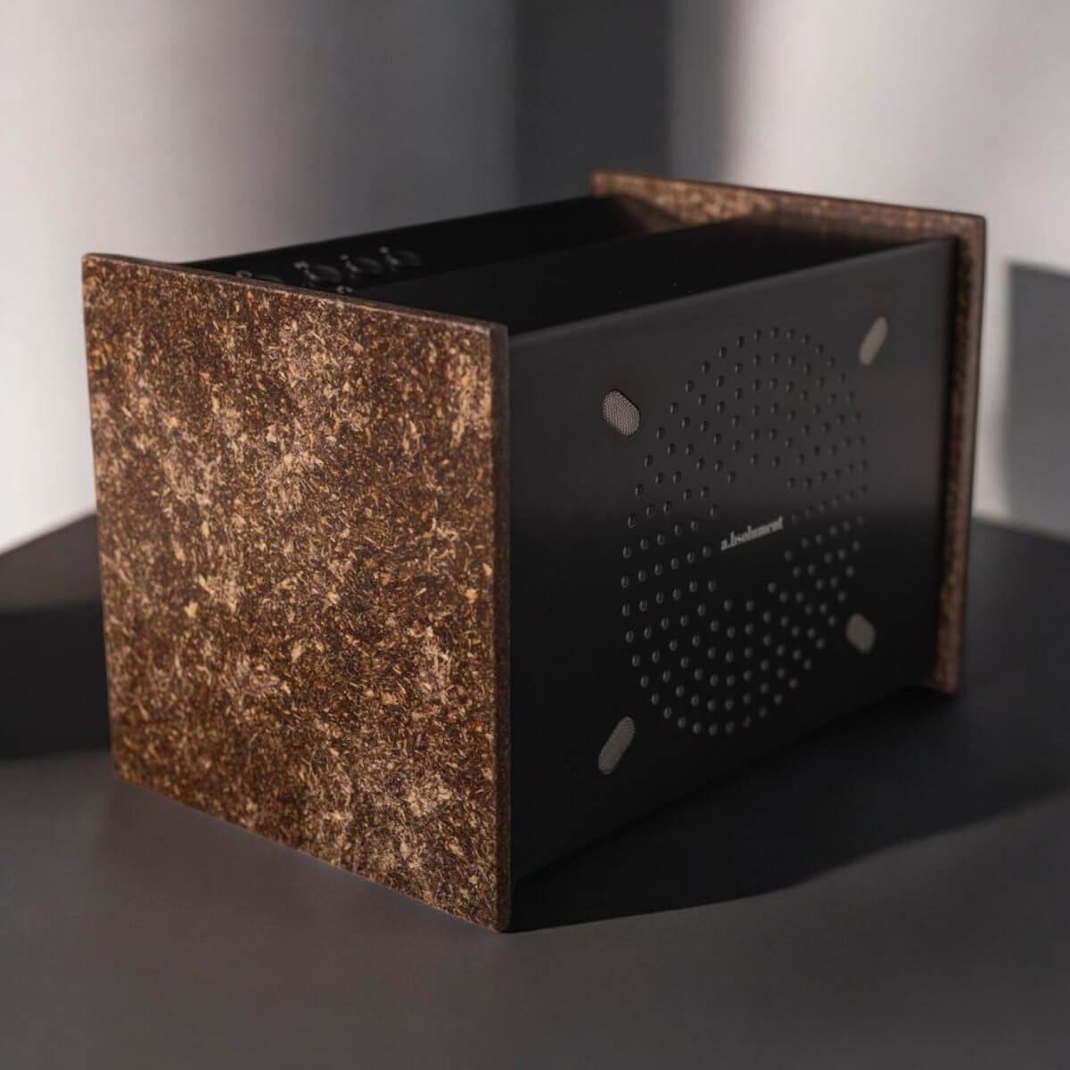 PRODIGE® | Designed for life. (Black and Walnut)